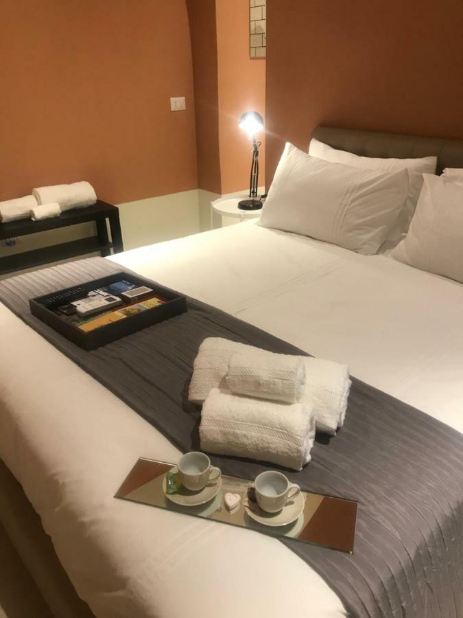 Tresette Toledo Bed & Breakfast Napoli Ngoại thất bức ảnh