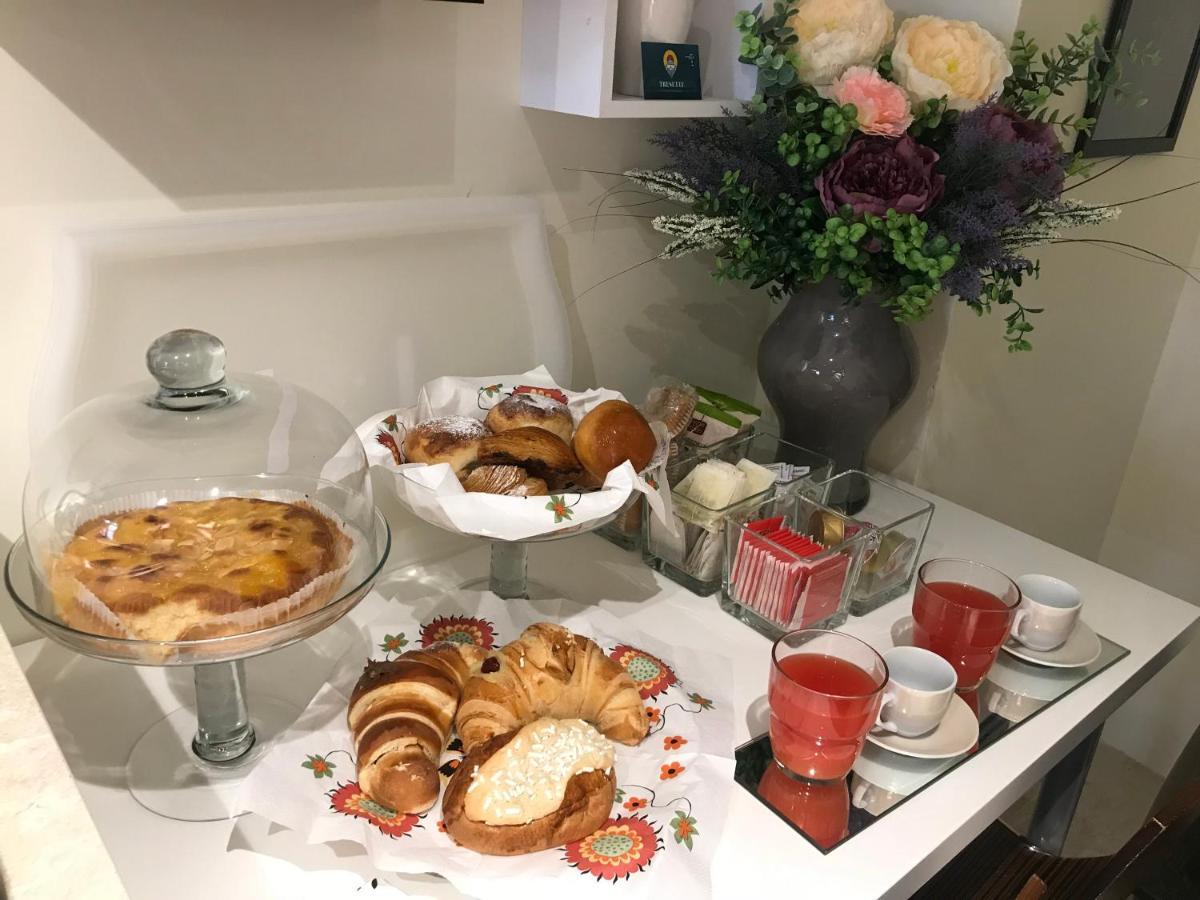 Tresette Toledo Bed & Breakfast Napoli Ngoại thất bức ảnh
